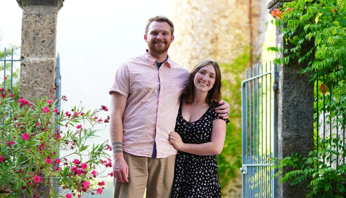 Fiançailles de jeune couple