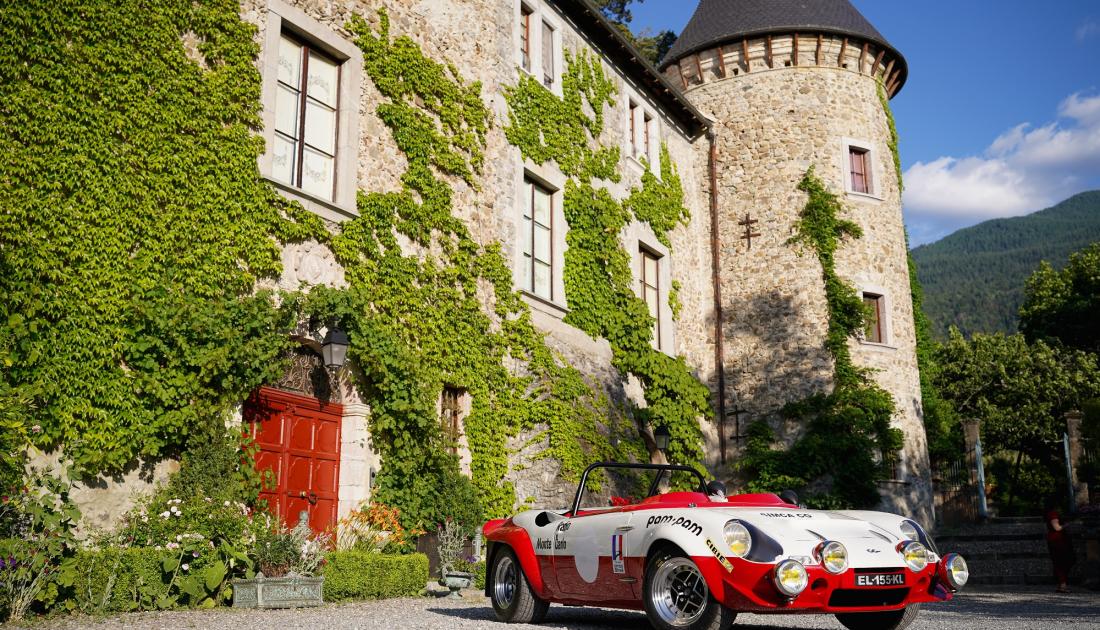 Voitures au Château